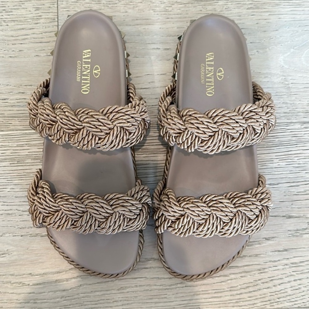 Valentino Rockstud sandals 38